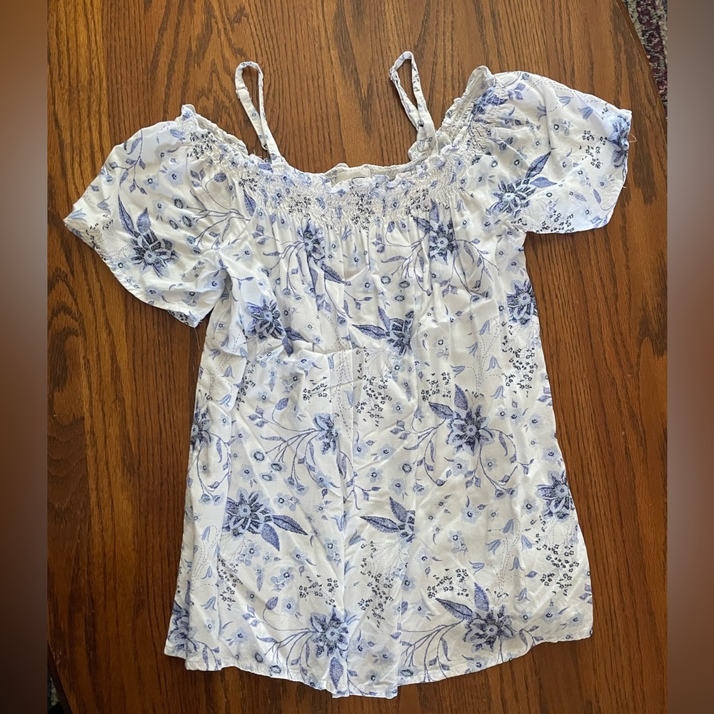 Old Navy Girl’s Off the Shoulder Top Size XL(14)